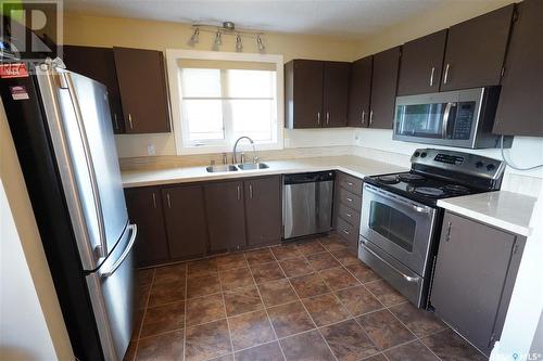 205 Maple Street, Strasbourg, SK - Indoor Photo Showing Kitchen With Double Sink