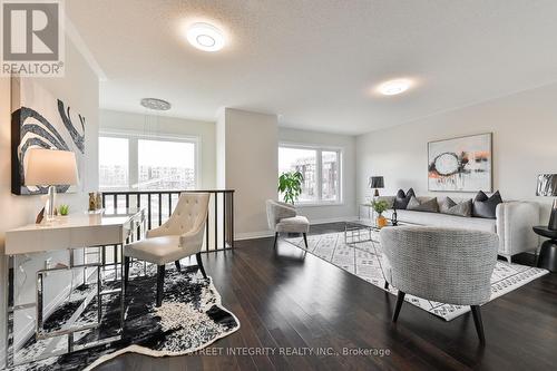 40 Stanley Greene Boulevard, Toronto, ON - Indoor Photo Showing Living Room