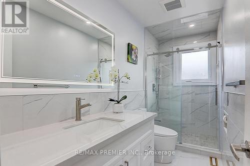 3410 Charmaine Heights, Mississauga, ON - Indoor Photo Showing Bathroom