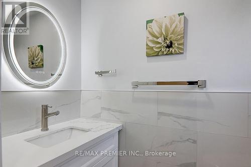 3410 Charmaine Heights, Mississauga, ON - Indoor Photo Showing Bathroom