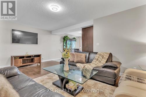 2 - 714 Willow Road, Guelph, ON - Indoor Photo Showing Living Room