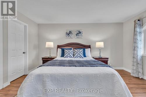 2 - 714 Willow Road, Guelph, ON - Indoor Photo Showing Bedroom