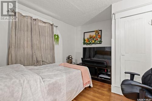 213 8Th Street E, Saskatoon, SK - Indoor Photo Showing Bedroom