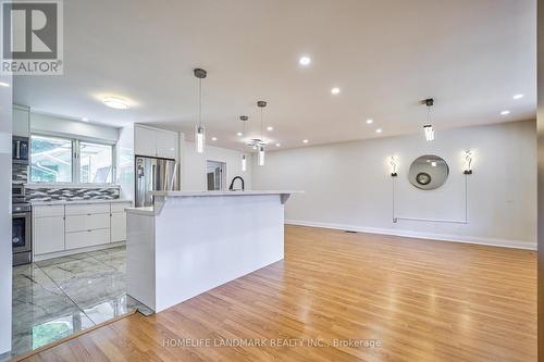 148 Newton Drive, Toronto, ON - Indoor Photo Showing Kitchen With Upgraded Kitchen