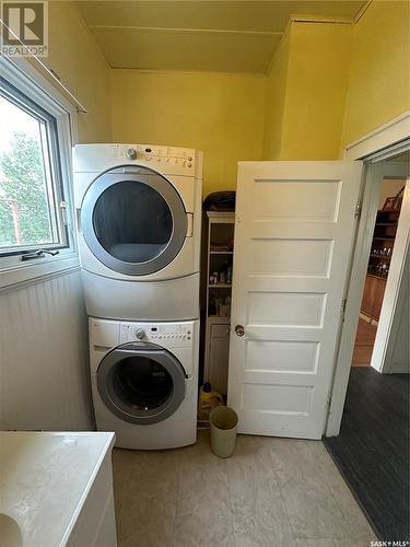60 Main Street, Fillmore, SK - Indoor Photo Showing Laundry Room
