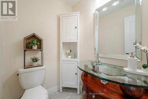 42 Madrid Crescent, Brampton, ON - Indoor Photo Showing Bathroom