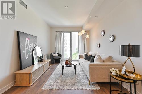 1001 - 50 Mccaul Street, Toronto, ON - Indoor Photo Showing Living Room