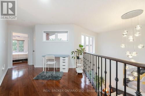 4778 Crystal Rose Drive, Mississauga, ON - Indoor Photo Showing Other Room