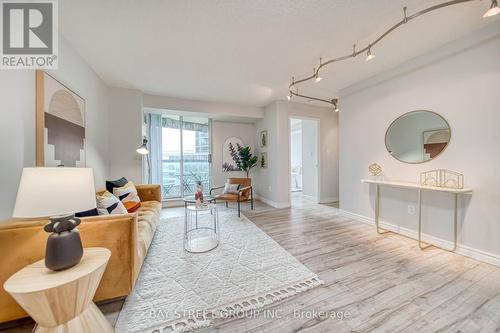 1109 - 23 Lorraine Drive, Toronto, ON - Indoor