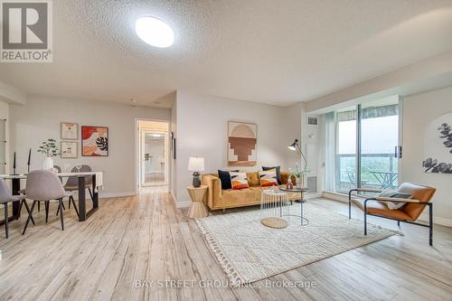 1109 - 23 Lorraine Drive, Toronto, ON - Indoor Photo Showing Living Room