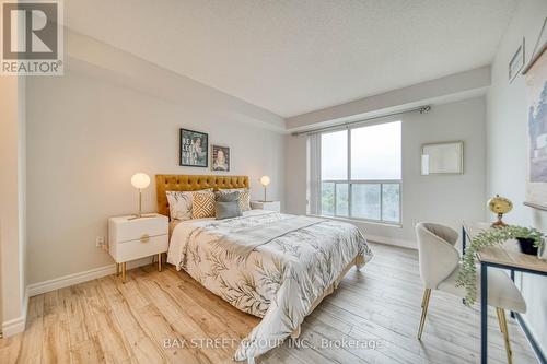 1109 - 23 Lorraine Drive, Toronto, ON - Indoor Photo Showing Bedroom