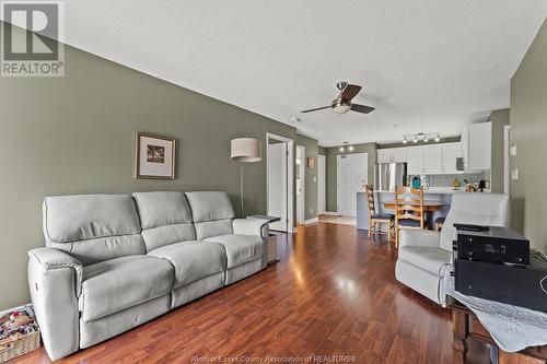 90 Murray Street Unit# 205, Amherstburg, ON - Indoor Photo Showing Living Room