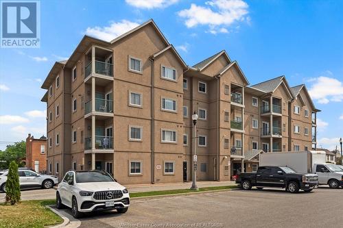 90 Murray Street Unit# 205, Amherstburg, ON - Outdoor With Balcony With Facade