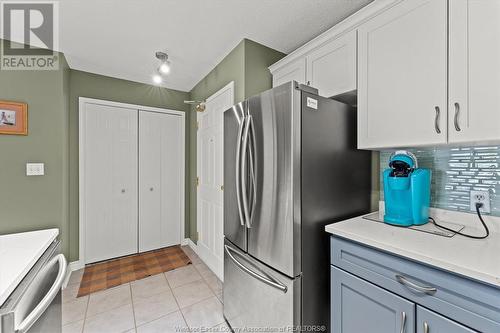 90 Murray Street Unit# 205, Amherstburg, ON - Indoor Photo Showing Kitchen