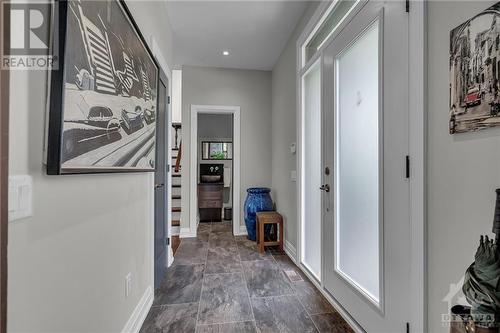 598 Golden Avenue, Ottawa, ON - Indoor Photo Showing Other Room