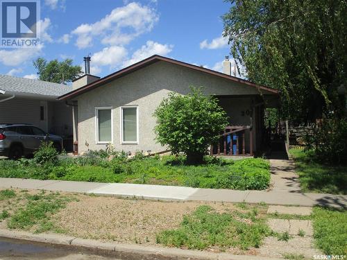 307 7Th Avenue E, Assiniboia, SK - Outdoor