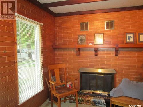 307 7Th Avenue E, Assiniboia, SK - Indoor With Fireplace