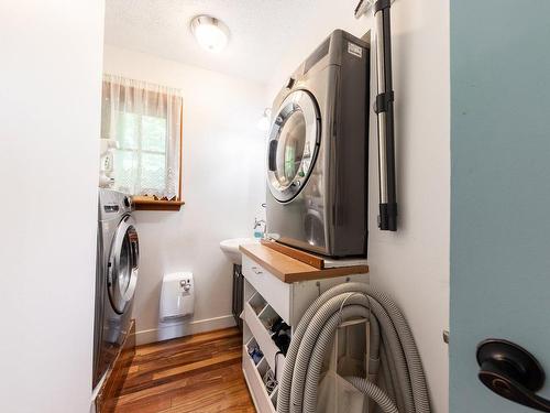 Laundry room - 6 9E Avenue, Saint-Armand, QC - Indoor Photo Showing Laundry Room