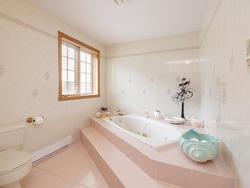 Ensuite bathroom - 