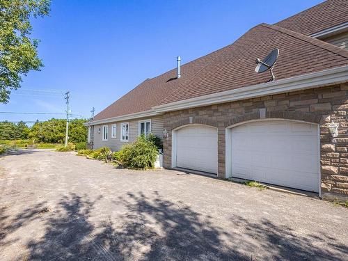 Garage - 7461 Ch. Forest, Terrebonne (La Plaine), QC - Outdoor