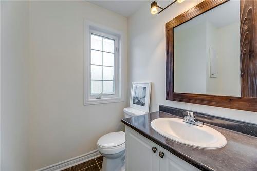 969 Reimer Common, Burlington, ON - Indoor Photo Showing Bathroom