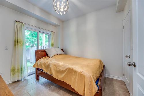 969 Reimer Common, Burlington, ON - Indoor Photo Showing Bedroom