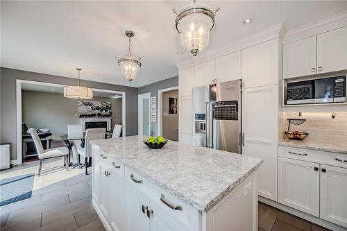 990 Upper Kenilworth Avenue, Hamilton, ON - Indoor Photo Showing Kitchen With Upgraded Kitchen