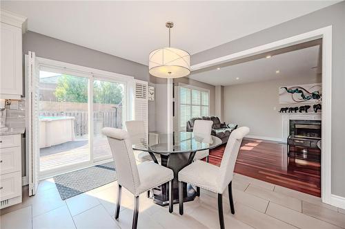 990 Upper Kenilworth Avenue, Hamilton, ON - Indoor Photo Showing Dining Room