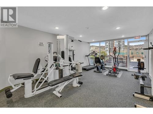 1160 Sunset Drive Unit# 1203, Kelowna, BC - Indoor Photo Showing Gym Room
