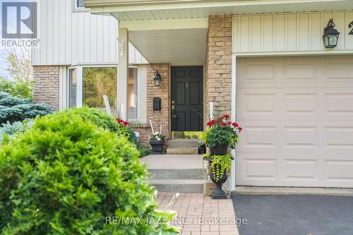 284 Grandview Street S, Oshawa, ON - Outdoor