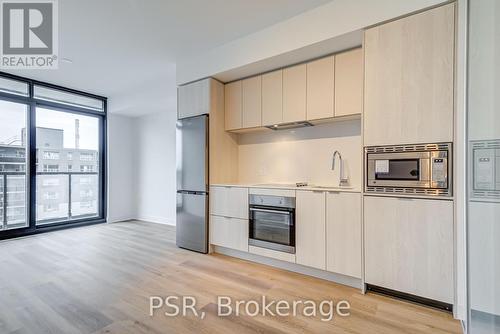 905 - 86 Dundas Street E, Mississauga, ON - Indoor Photo Showing Bathroom