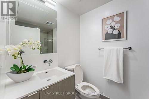 4310 - 100 Harbour Street, Toronto, ON - Indoor Photo Showing Bathroom