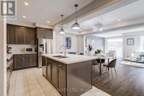 18 Perdita Road, Brampton, ON - Indoor Photo Showing Kitchen With Double Sink With Upgraded Kitchen