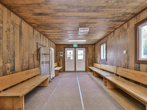 Hall d'entrÃ©e - 54  - 56 Ch. D'Entrelacs, Sainte-Marguerite-Du-Lac-Masson, QC - Indoor Photo Showing Other Room