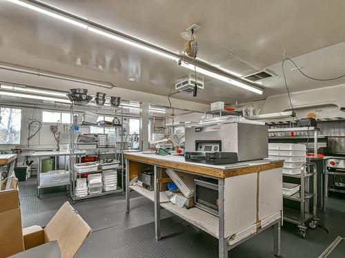 Kitchen - 54  - 56 Ch. D'Entrelacs, Sainte-Marguerite-Du-Lac-Masson, QC - Indoor