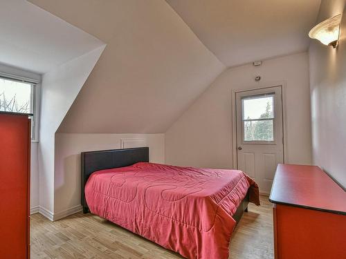 Chambre Ã Â coucher - 54  - 56 Ch. D'Entrelacs, Sainte-Marguerite-Du-Lac-Masson, QC - Indoor Photo Showing Bedroom