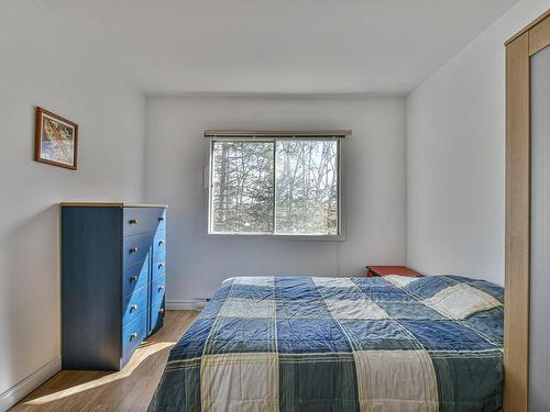 Chambre Ã  coucher principale - 54  - 56 Ch. D'Entrelacs, Sainte-Marguerite-Du-Lac-Masson, QC - Indoor Photo Showing Bedroom