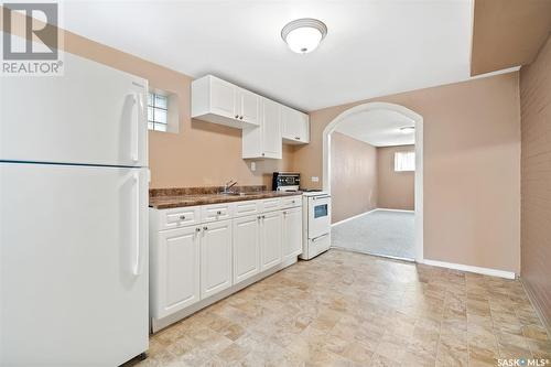 2058 Mcdonald Street, Regina, SK - Indoor Photo Showing Kitchen