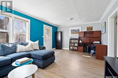 2058 Mcdonald Street, Regina, SK - Indoor Photo Showing Living Room