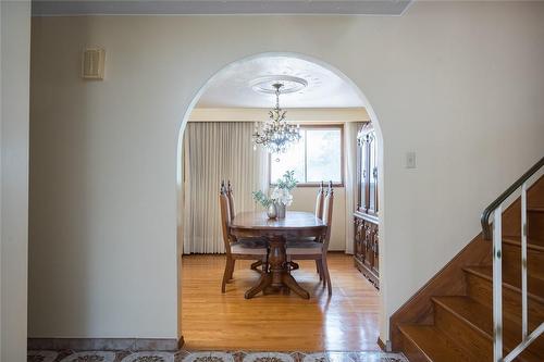 420 Barton Street E, Hamilton, ON - Indoor Photo Showing Dining Room