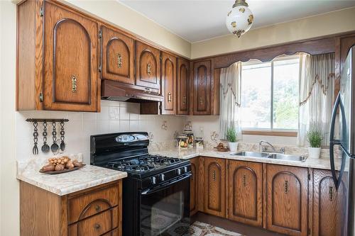 420 Barton Street E, Hamilton, ON - Indoor Photo Showing Kitchen With Double Sink