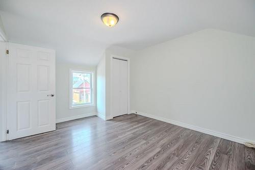 43 Evans Street, Hamilton, ON - Indoor Photo Showing Other Room