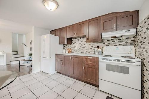 43 Evans Street, Hamilton, ON - Indoor Photo Showing Kitchen