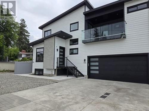 705 Mcclure Road, Kelowna, BC - Outdoor