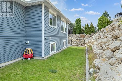 1286 Tanemura Crescent, Kelowna, BC - Outdoor