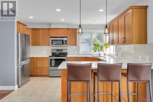 1286 Tanemura Crescent, Kelowna, BC - Indoor Photo Showing Kitchen