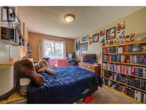 435 Franklyn Road Unit# 115, Kelowna, BC - Indoor Photo Showing Bedroom