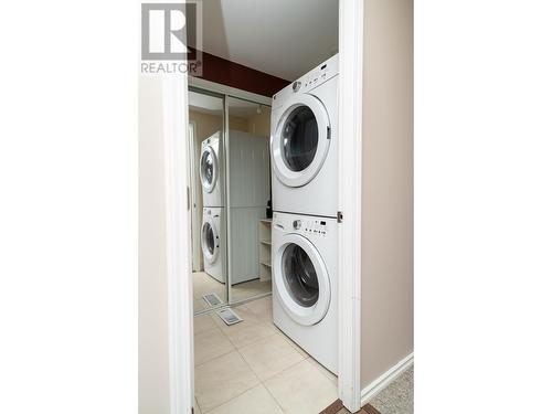 6955 Taft Drive, Prince George, BC - Indoor Photo Showing Laundry Room