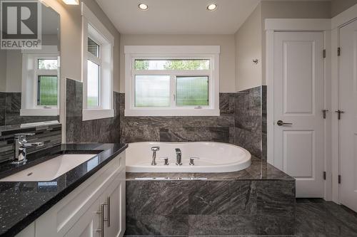 1218 Orizaba Court, Prince George, BC - Indoor Photo Showing Bathroom