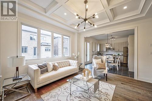 78 Current Drive, Richmond Hill, ON - Indoor Photo Showing Living Room